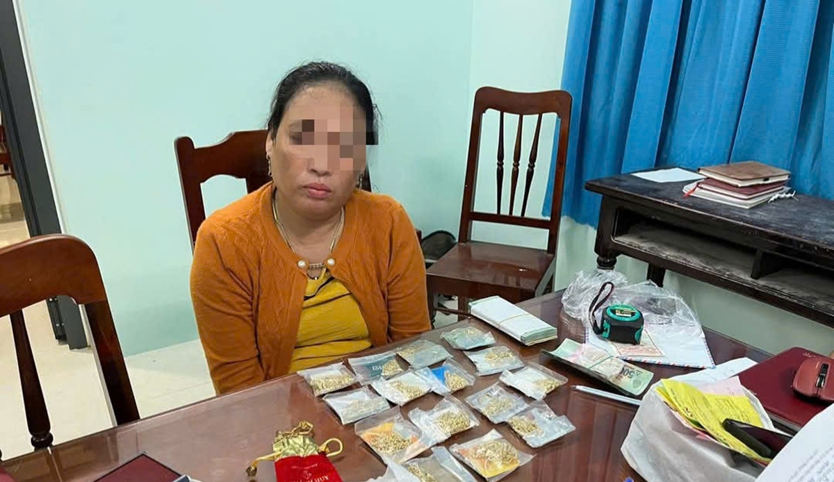 20 lần mang vàng giả đi cầm cố, chiếm đoạt hơn 200 triệu đồng